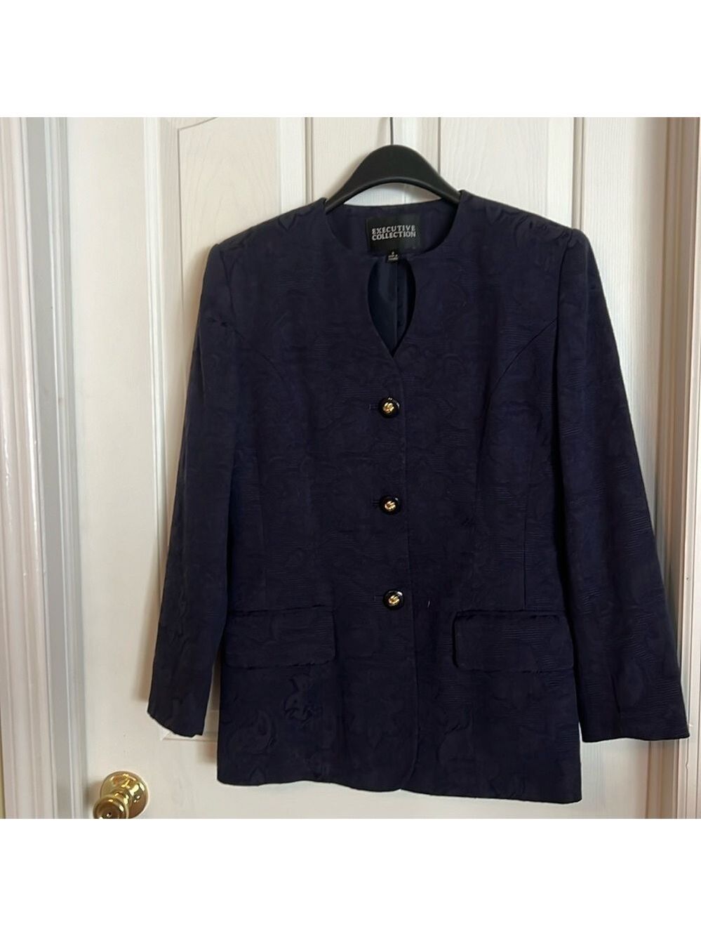 Executive Collection blazer. Navy. Size 8.